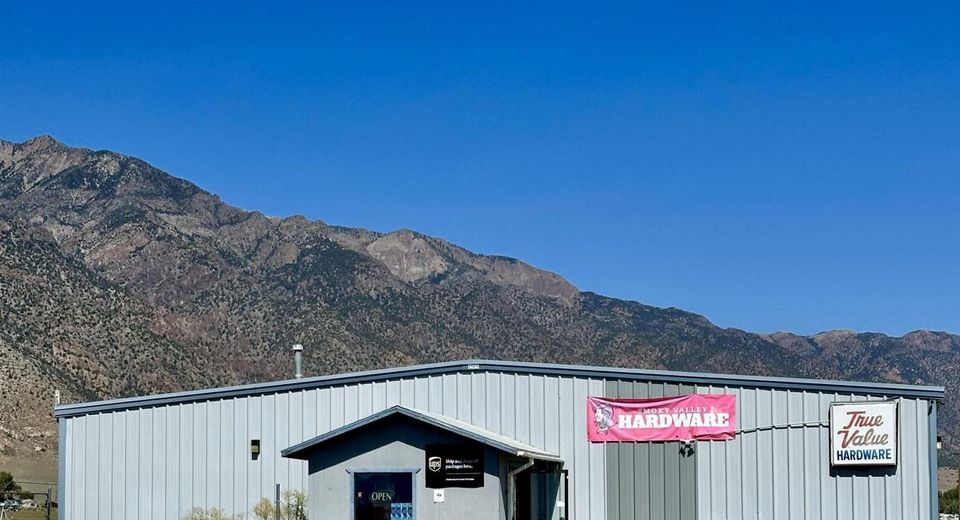 70 Manley Ranch Road, Round Mountain, NV 89045 Photo