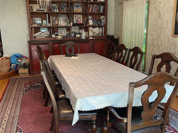 5 Devonshire Lane, Great Neck, NY 11023