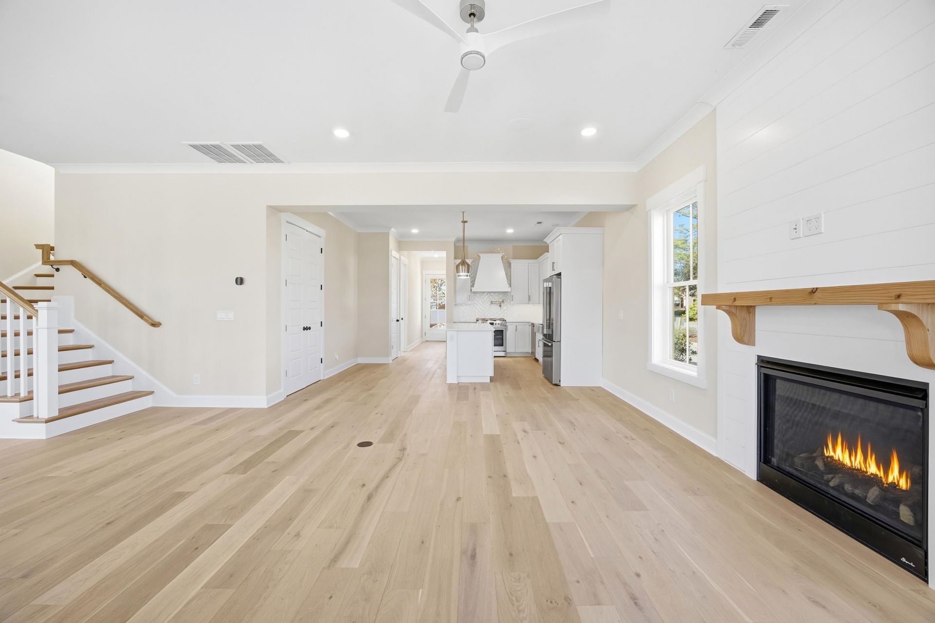 8111 Laurel Ash Ave. Photo 10