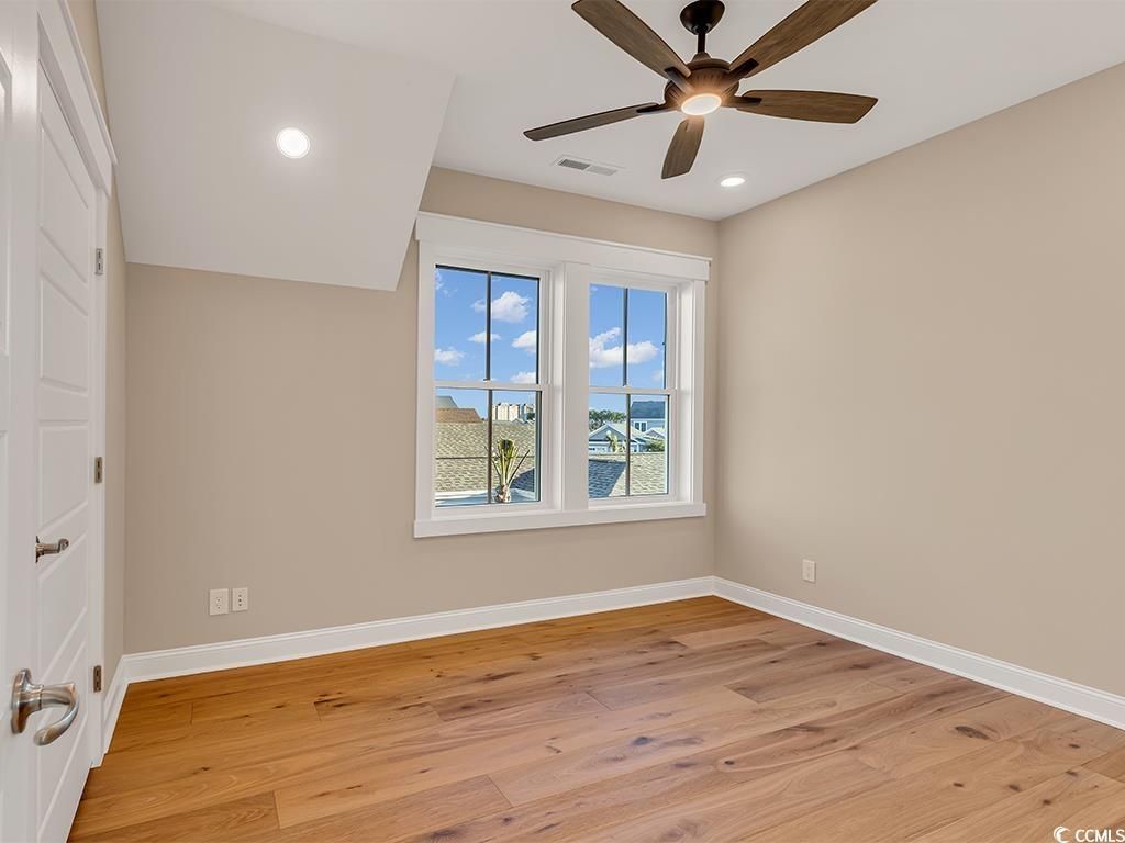 8111 Laurel Ash Ave. Photo 15