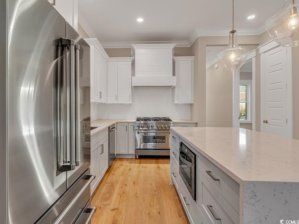 8111 Laurel Ash Ave. Photo 4