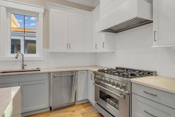 8111 Laurel Ash Ave. photo 4