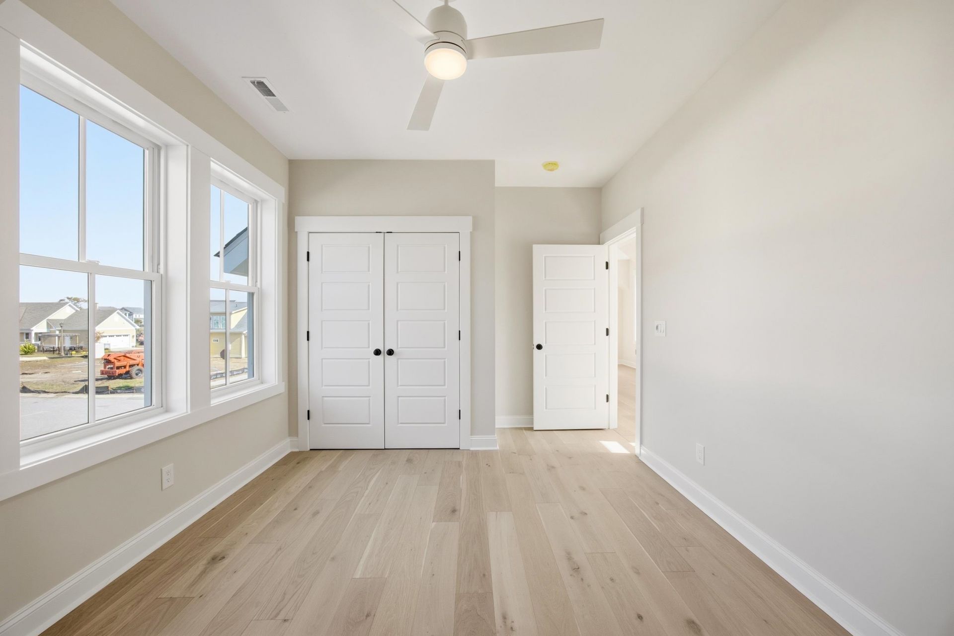 8111 Laurel Ash Ave. Photo 59