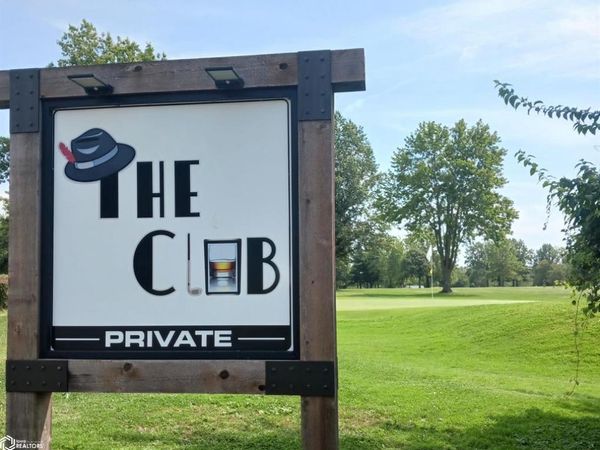 304 E Golf, Ottumwa, IA 52501