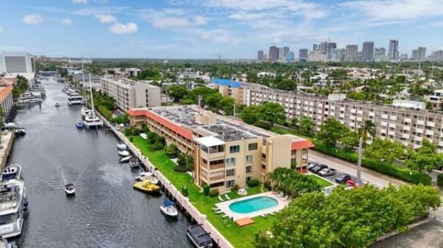 1700 SE 15th Street, Unit 206, Fort Lauderdale, FL 33316 Photo