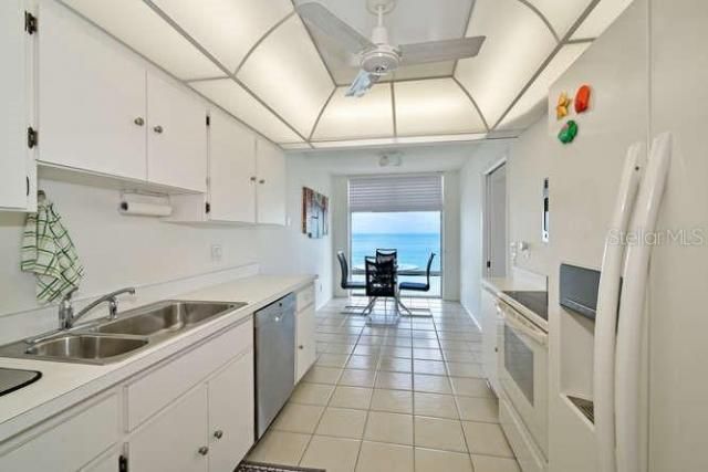 2425 Gulf Of Mexico Drive, Unit 7F, Longboat Key, FL 34228 Photo