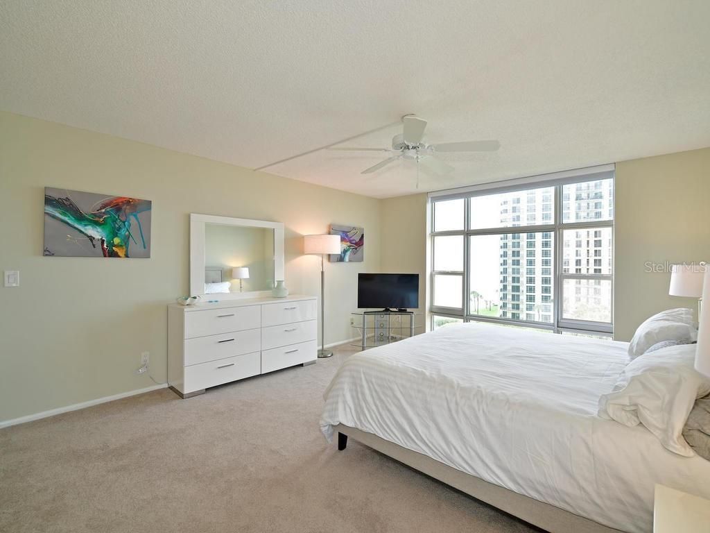 2425 Gulf Of Mexico Drive, Unit 7F, Longboat Key, FL 34228 Photo