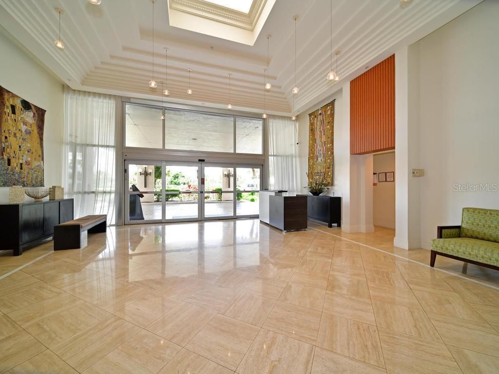 2425 Gulf Of Mexico Drive, Unit 7F, Longboat Key, FL 34228 Photo