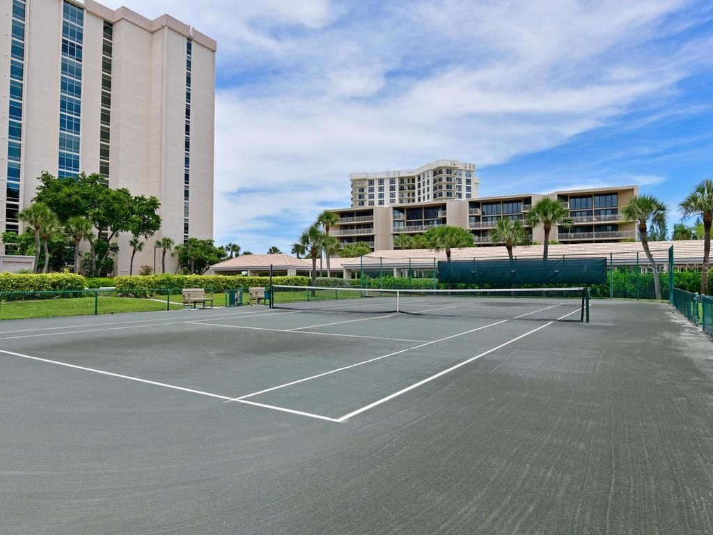 2425 Gulf Of Mexico Drive, Unit 7F, Longboat Key, FL 34228 Photo