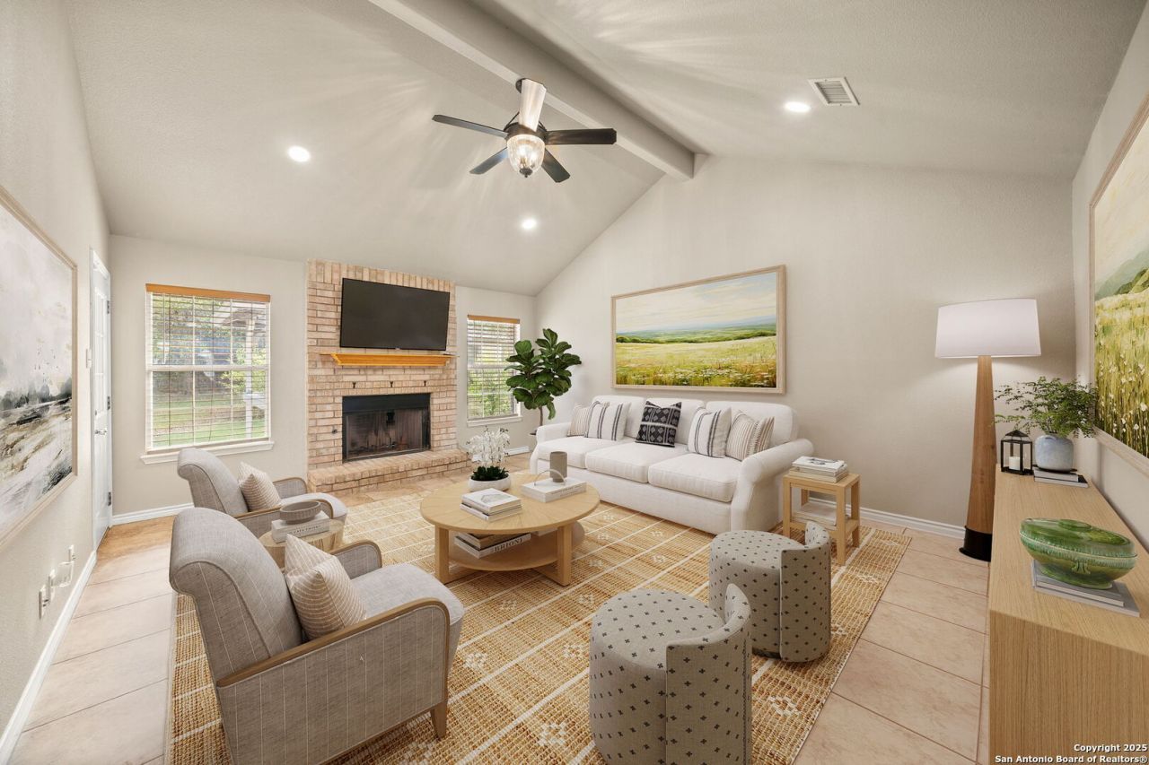 118 River Knl, Castroville, TX 78009 Main Photo