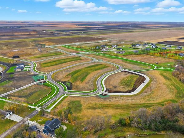 7645 Whitman Drive, Horace, ND 58047