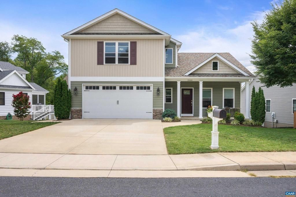 2500 Forest Dr, Waynesboro, VA 22980 Main Photo