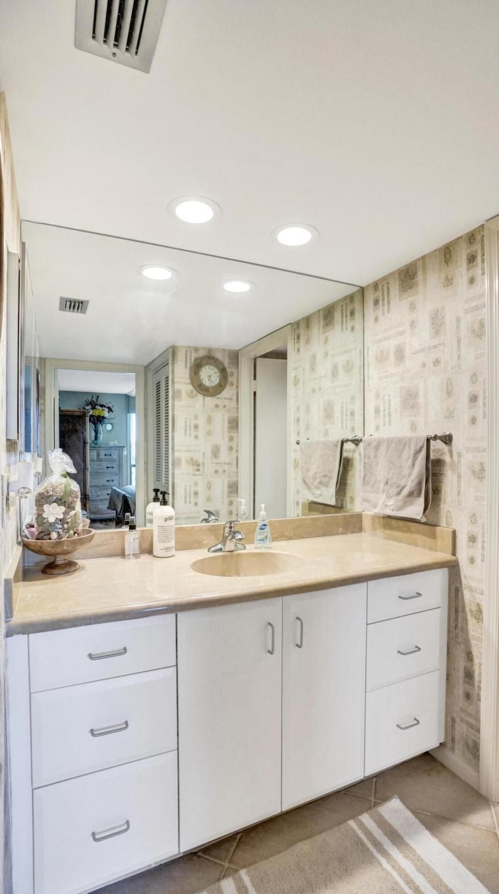 5344 Woodland Lakes Drive, Unit 223, Palm Beach Gardens, FL 33418 Photo