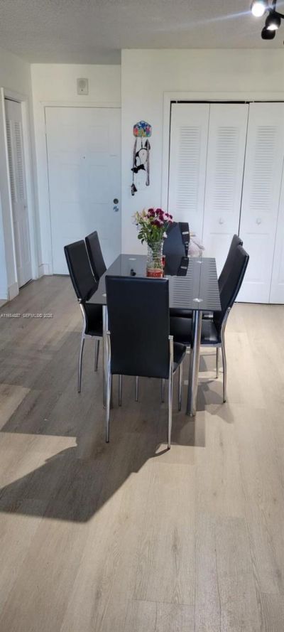 6960 Miami Gardens Dr, Unit 2-525, Hialeah, FL 33015 Photo