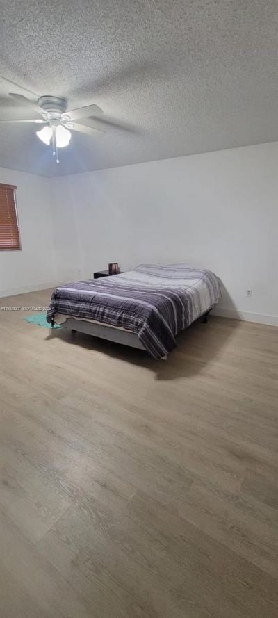 6960 Miami Gardens Dr, Unit 2-525, Hialeah, FL 33015 Photo