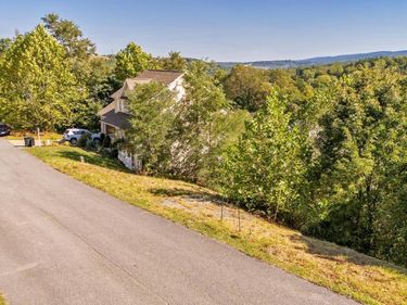 315 March Lane, Morgantown, WV 26508