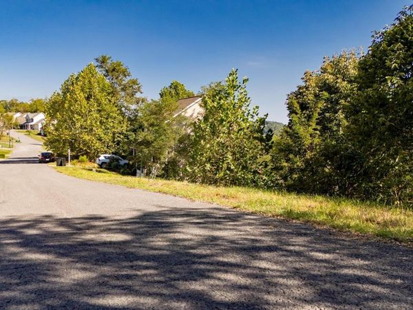 317 March Lane, Morgantown, WV 26508