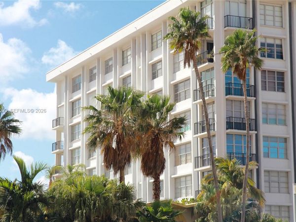 5640 Collins Ave, Unit 6D, Miami Beach, FL 33140