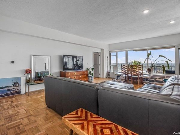 166-25 Powells Cove Boulevard, Unit 21G, Beechhurst, NY 11357