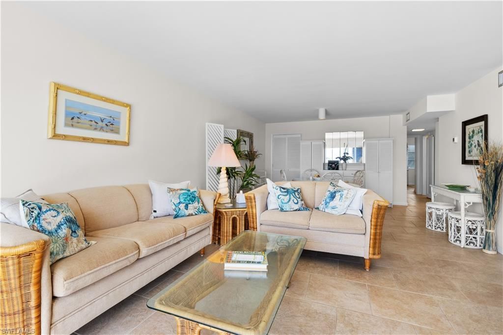 2011 Gulf Shore Blvd N, Unit 44, Naples, FL 34102 Photo