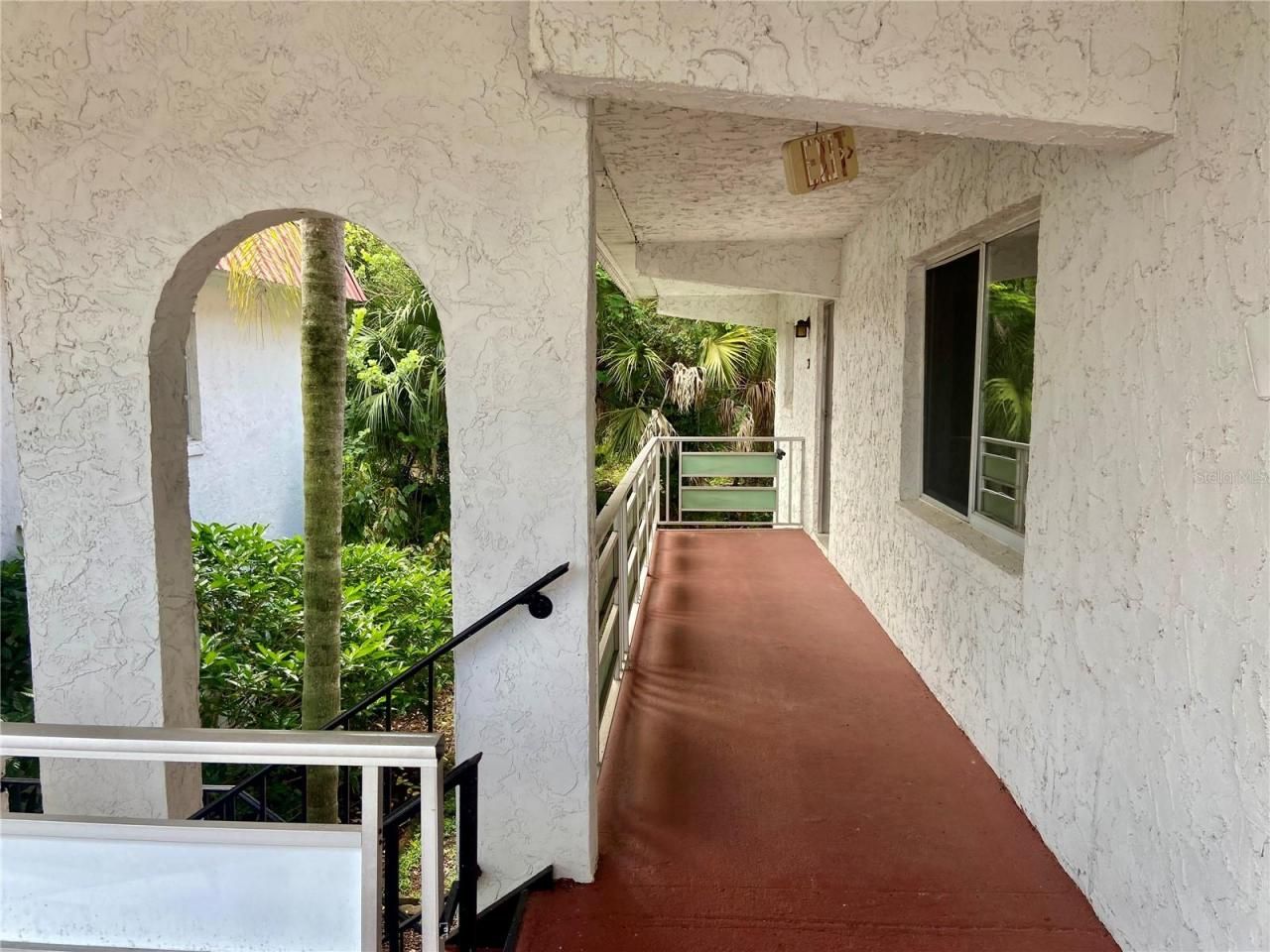 1100 Martinique Drive, Unit 208, Winter Haven, FL 33884 Main Photo