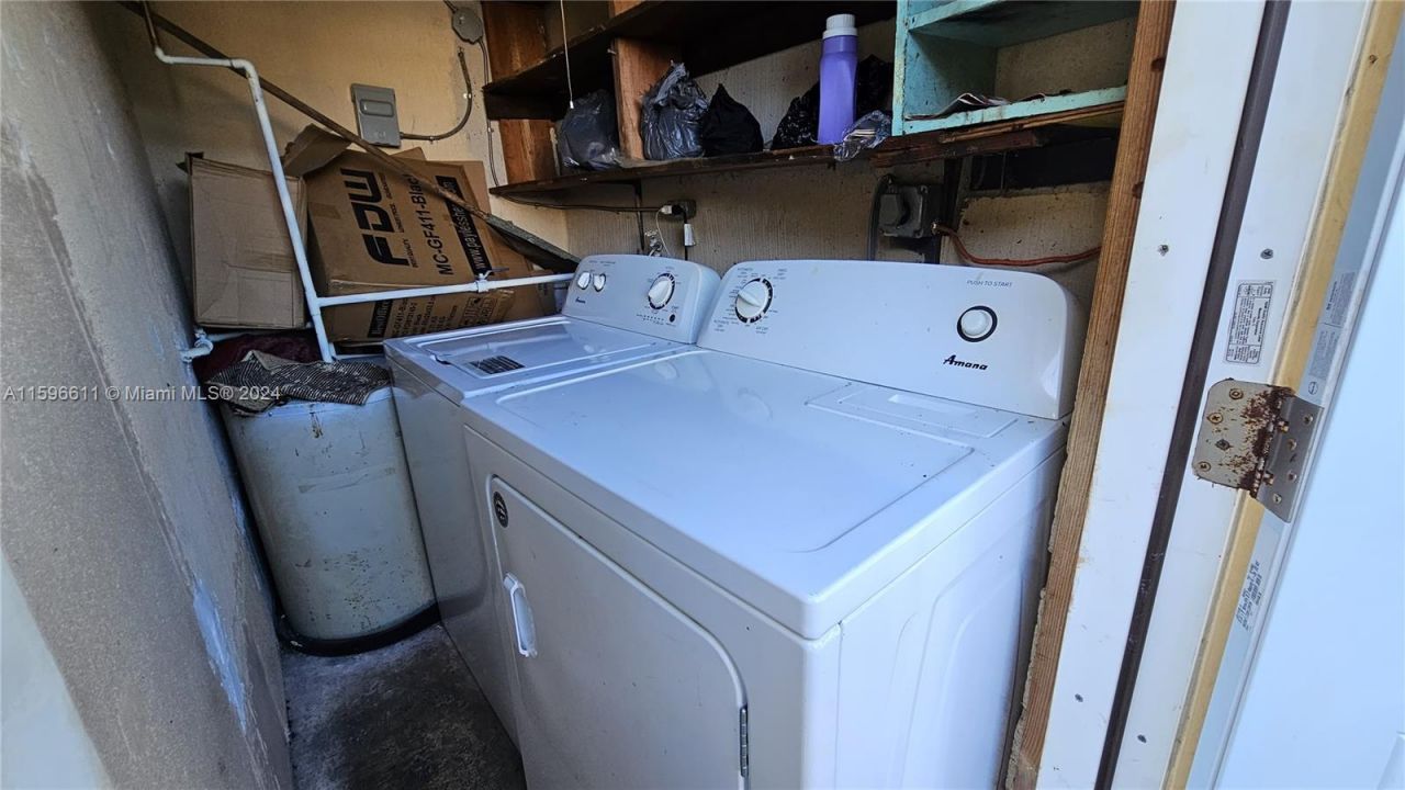 155 NW 30th Ter, Fort Lauderdale, FL 33311 Photo