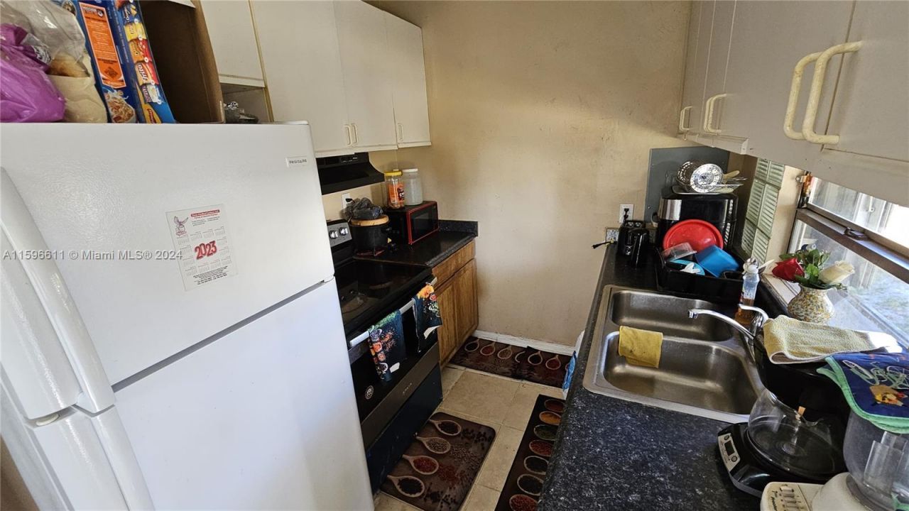 155 NW 30th Ter, Fort Lauderdale, FL 33311 Photo