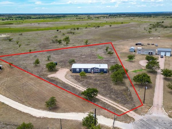 101 Samuel DR, Bertram, TX 78605