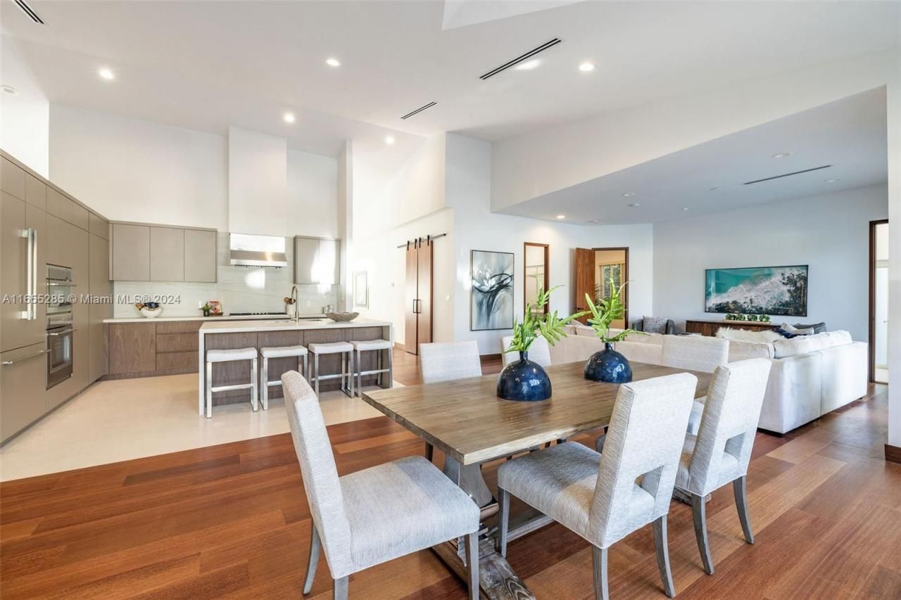 543 Hibiscus Dr, Hallandale Beach, FL 33009 Photo