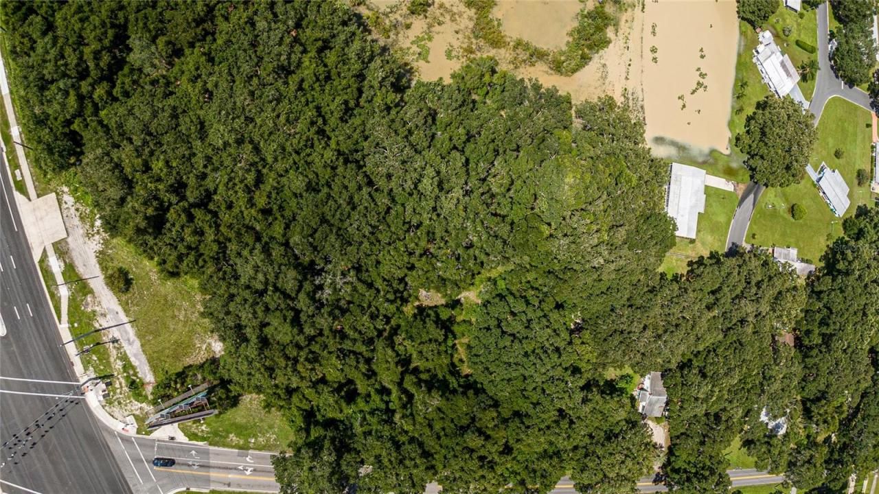 353 S Us Hwy 27/441, Lady Lake, FL 32159 Photo