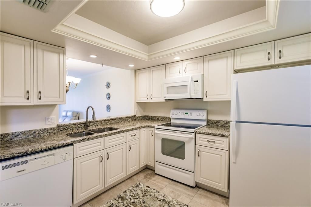 8715 Charter Club Cir, Unit 2, Fort Myers, FL 33919 Photo