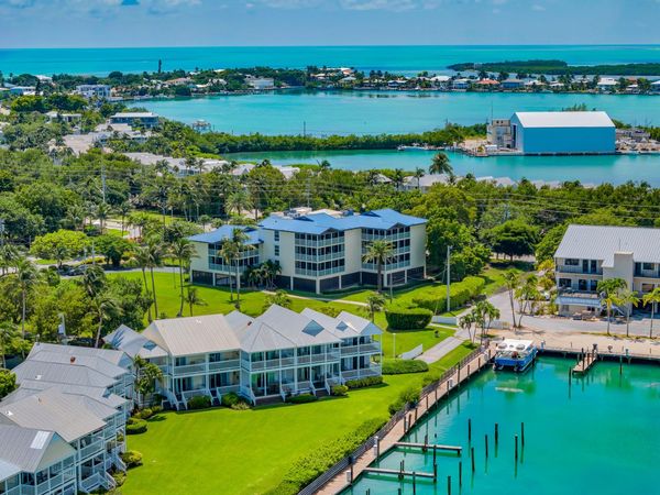 8202 Marina Villa Drive, Unit 8202, Duck, FL 33050