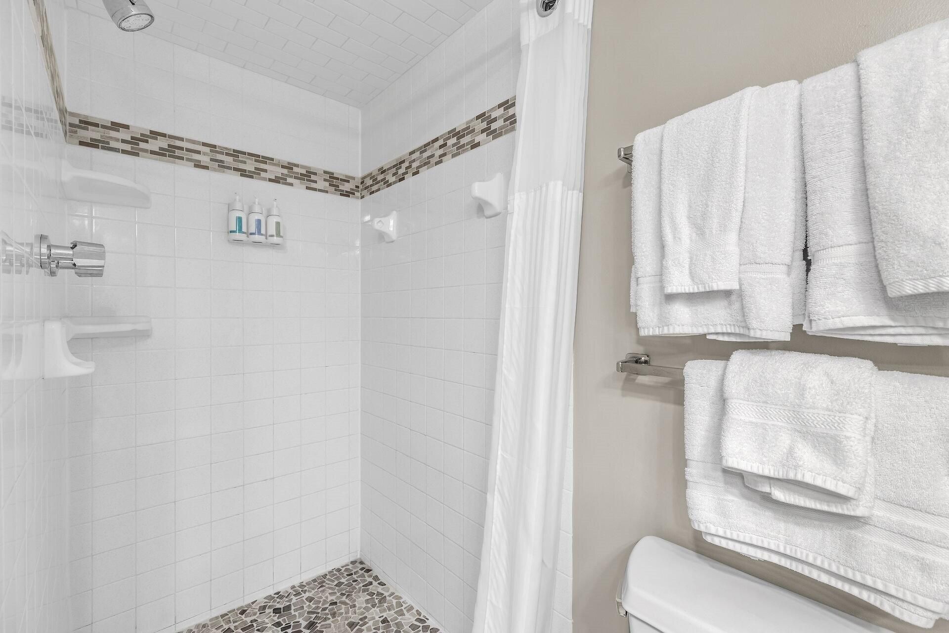 8202 Marina Villa Drive, Unit 8202, Duck Key, FL 33050 Photo