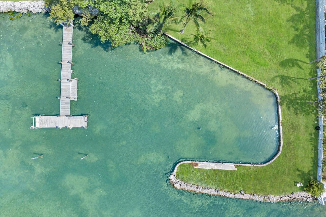 81910 & 81908 Overseas Highway, Islamorada, FL 33036 Photo