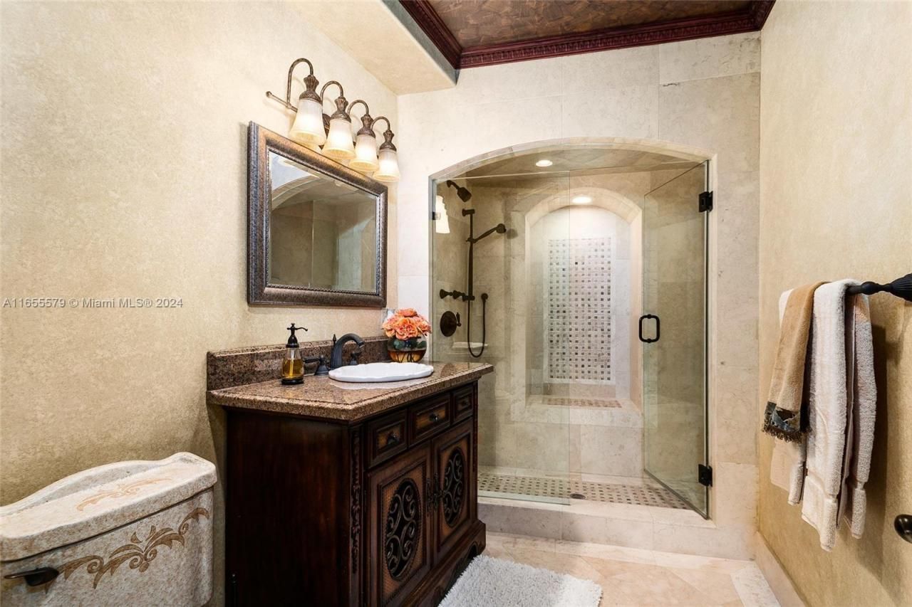 2306 Bay Dr, Pompano Beach, FL 33062 Photo