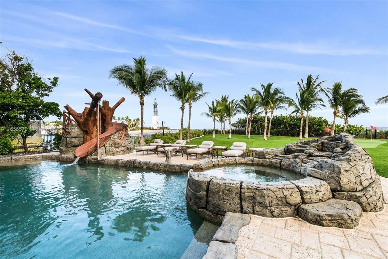 2306 Bay Dr, Pompano Beach, FL 33062 Photo