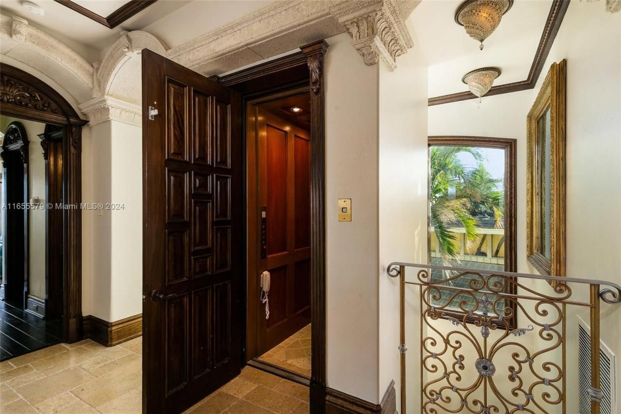 2306 Bay Dr, Pompano Beach, FL 33062 Photo