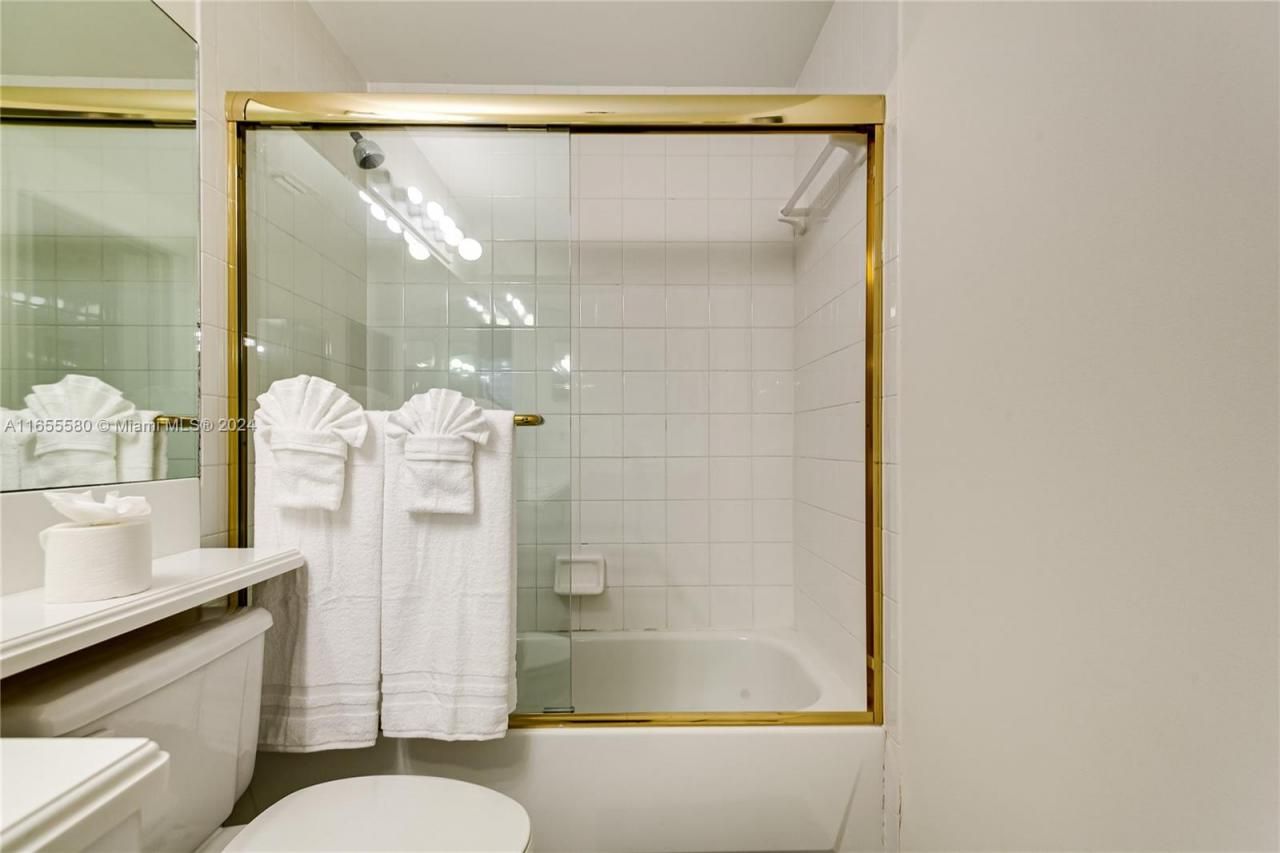 19701 E Country Club Dr, Unit 5107, Aventura, FL 33180 Photo