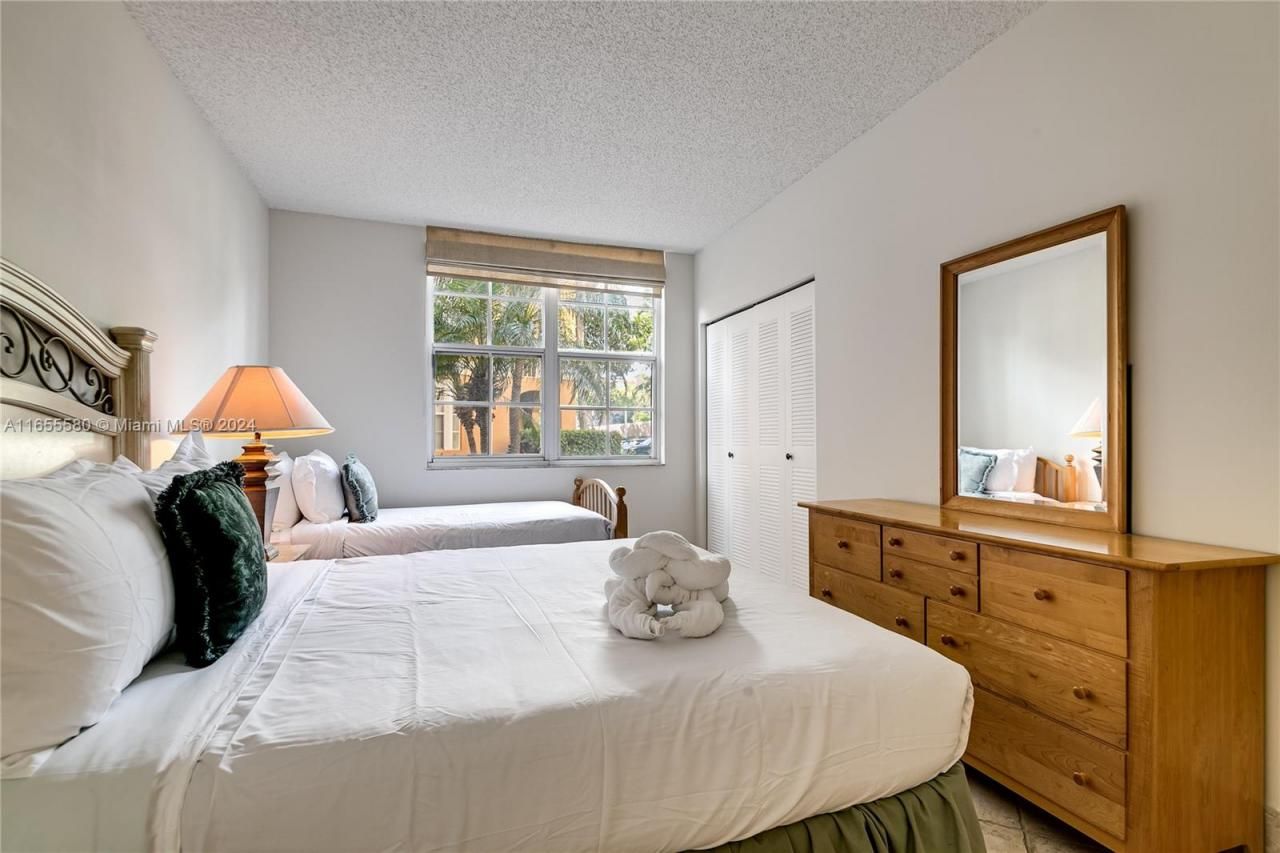 19701 E Country Club Dr, Unit 5107, Aventura, FL 33180 Photo