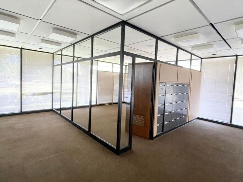 1325 E Dublin Granville Road, Columbus, OH 43229 Photo 10