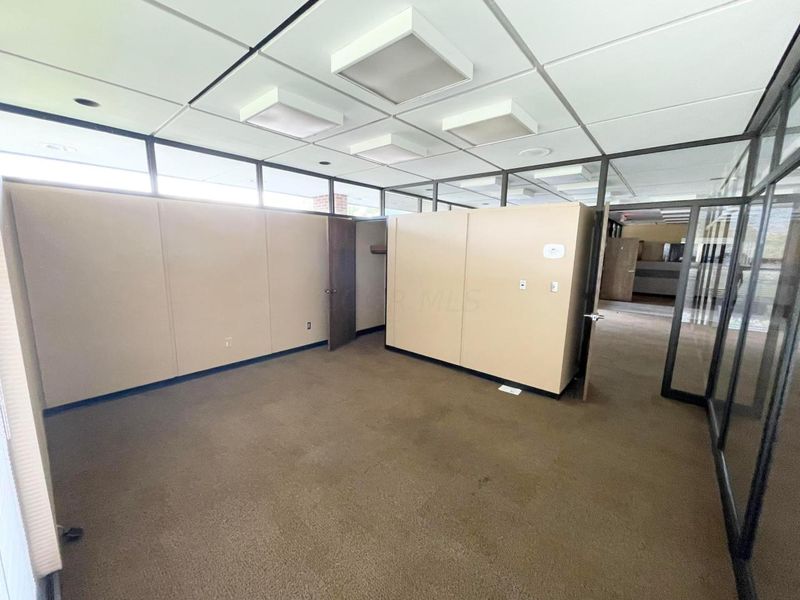 1325 E Dublin Granville Road, Columbus, OH 43229 Photo 11