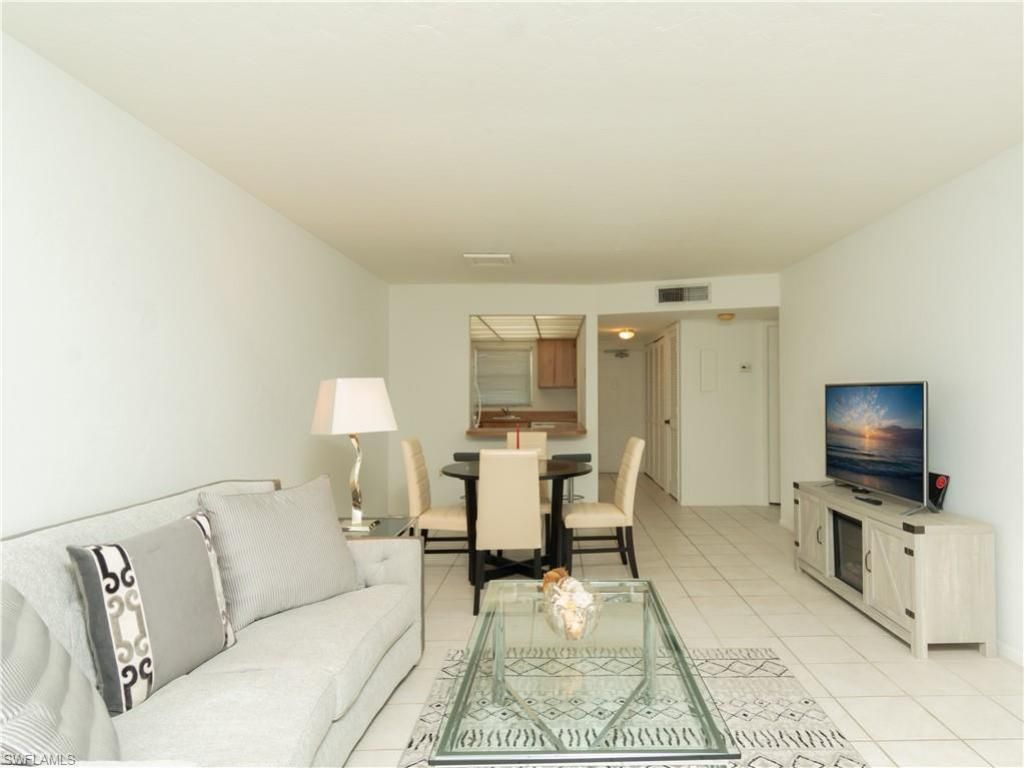 499 Forest Lakes Blvd, Unit 2-309, Naples, FL 34105 Photo