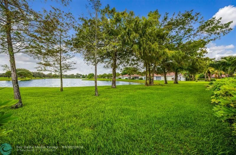 4113 Carriage Drive, Unit Q1, Pompano Beach, FL 33069 Photo