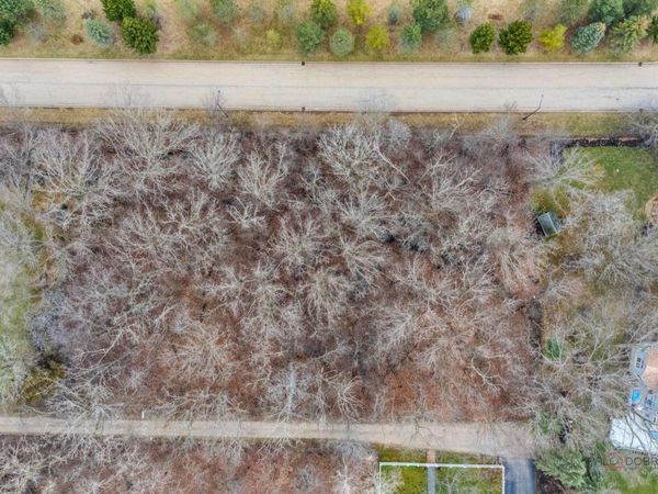 188 Melvin Drive, Lake Bluff, IL 60044