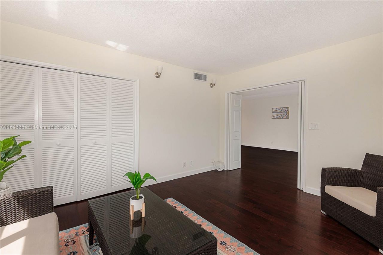 3200 N Palm Aire Dr, Unit 501, Pompano Beach, FL 33069 Photo