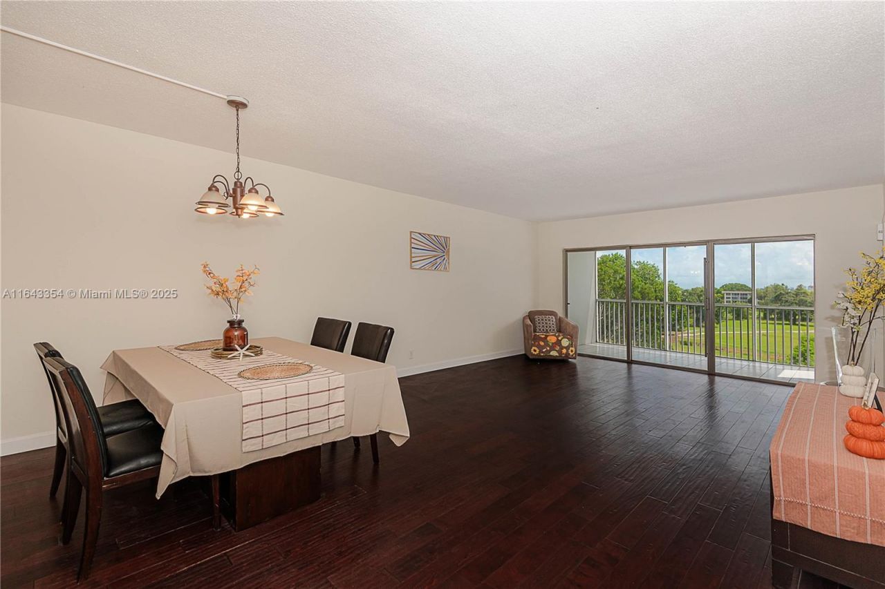 3200 N Palm Aire Dr, Unit 501, Pompano Beach, FL 33069 Photo