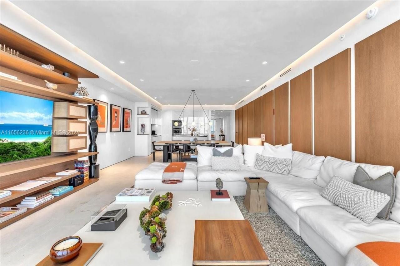 18975 Collins Ave, Unit 5302+Caban, Sunny Isles Beach, FL 33160 Photo