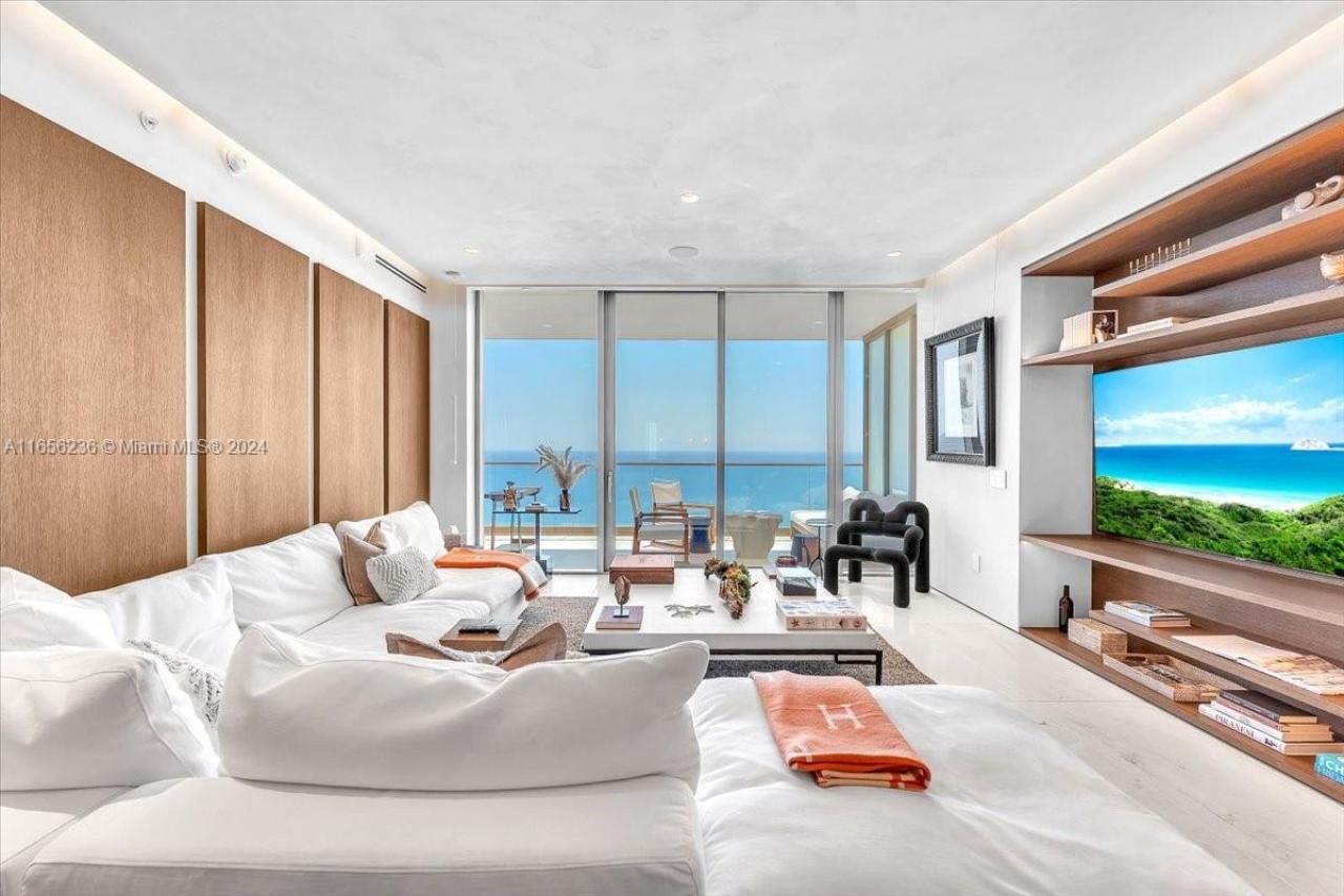 18975 Collins Ave, Unit 5302+Caban, Sunny Isles Beach, FL 33160 Photo