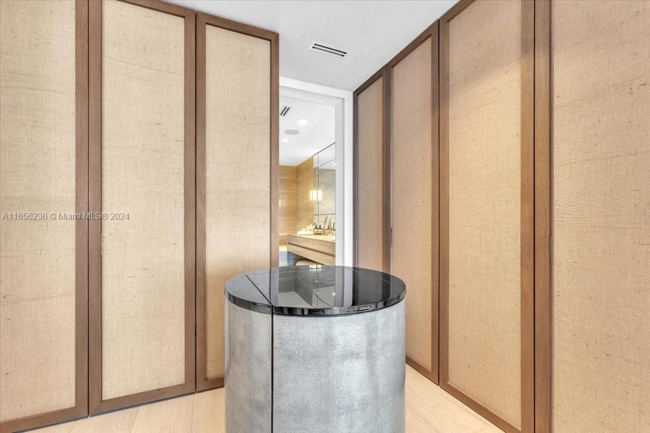 18975 Collins Ave, Unit 5302+Caban, Sunny Isles Beach, FL 33160 Photo