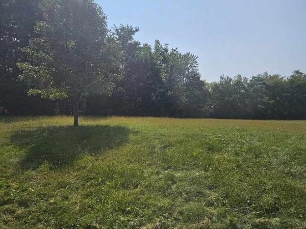 420 WOODLAND Trail, Lindenhurst, IL 60046